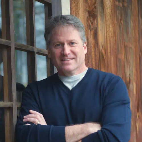 Media-Tom at door-4a close-w